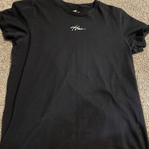 Small black Hollister shirt